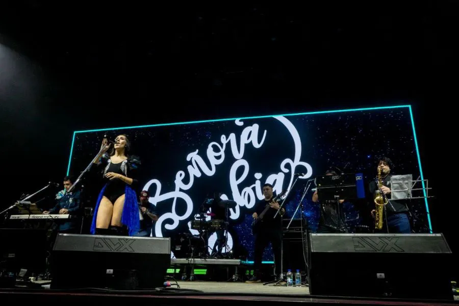 photo_5096212661208722918_y