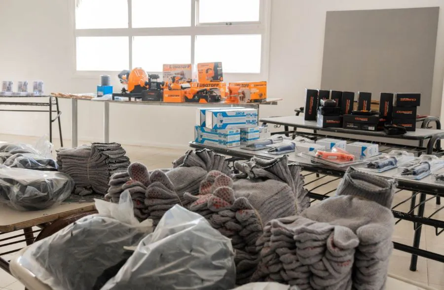 photo_5019606374681784649_y