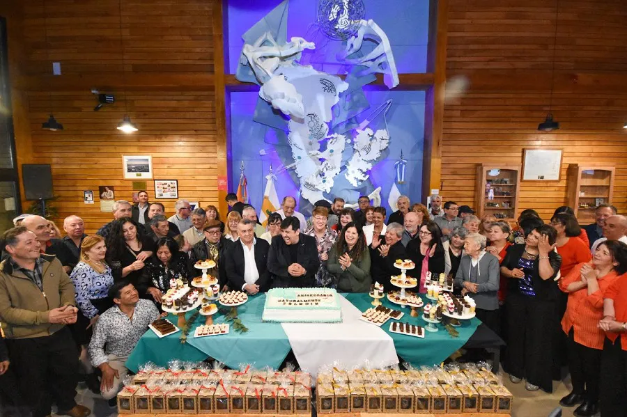 Los antiguos pobladores de Tolhuin fueron agasajados por el Aniversario de la ciudad (1)