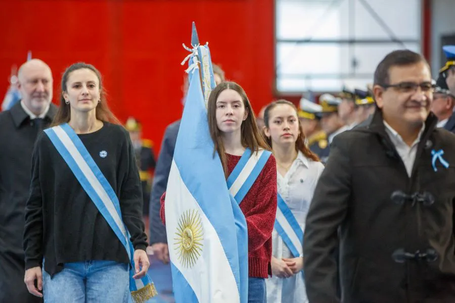 photo_5017272579647451365_y