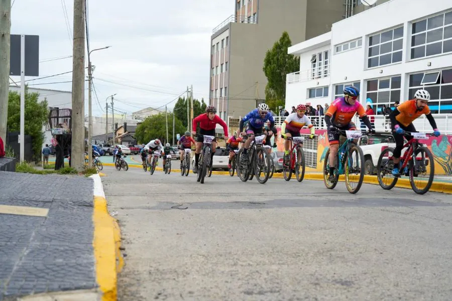 photo_4900183146864160332_y