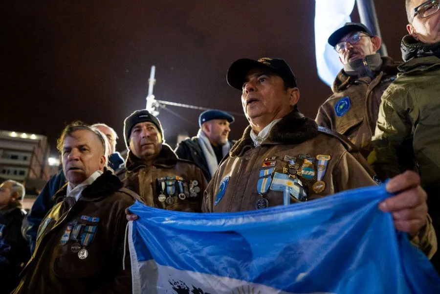 photo_5143480867950276434_y