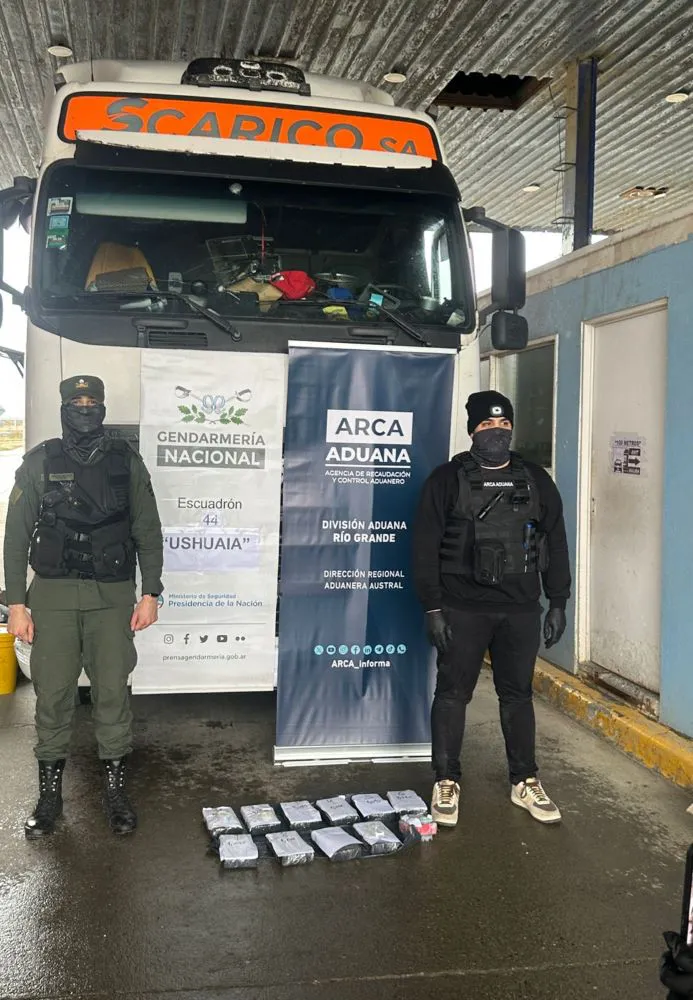 TIERRA DEL FUEGO-04 COCAINA-DROGA SINTETICA