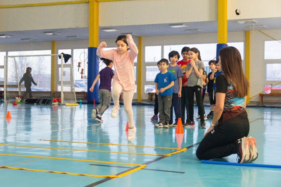 photo_5123145456229133938_y