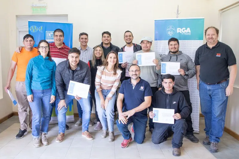 El municipio e Inta capacitaron a personal técnico en materia de producción avícola
