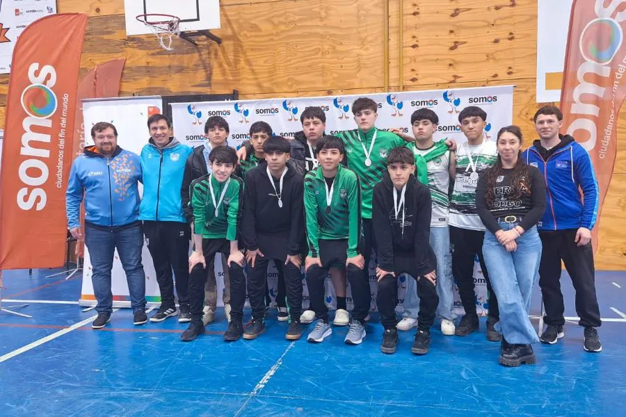 photo_5008534833755959983_y