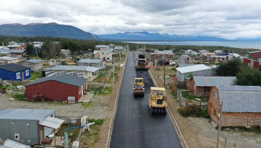 photo_4985719855810456785_y