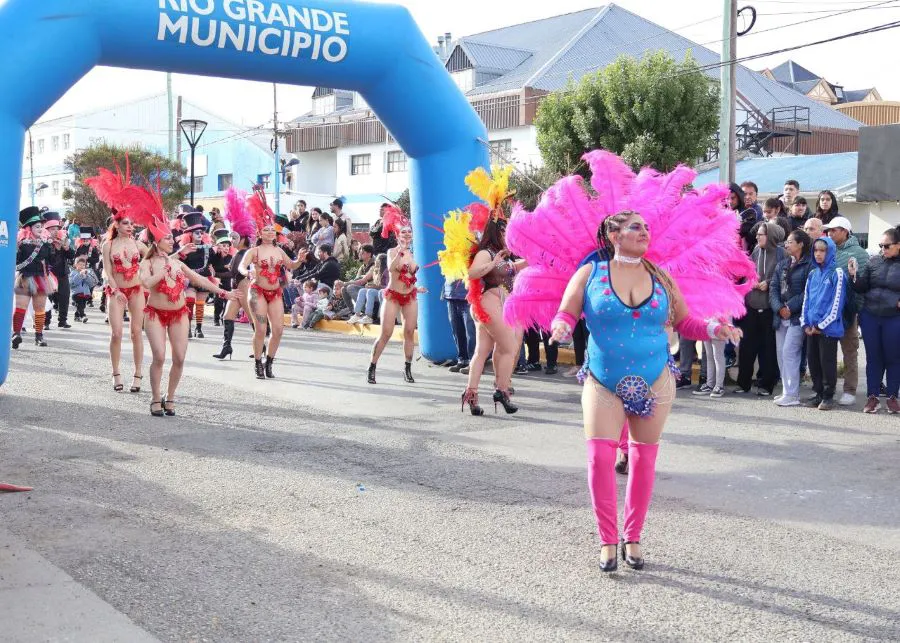 photo_5058020871414852988_y