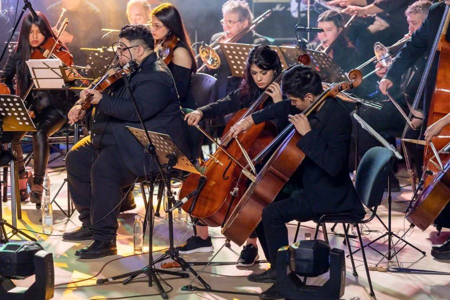 photo_5033092868347726680_y