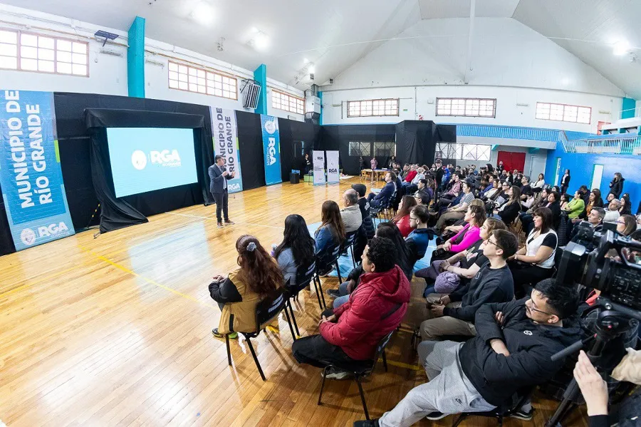 55 nuevas familias riograndenses cuentan con un terreno con servicios en la ciudad  (1)