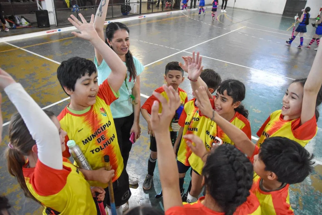 photo_5053361982949928897_y