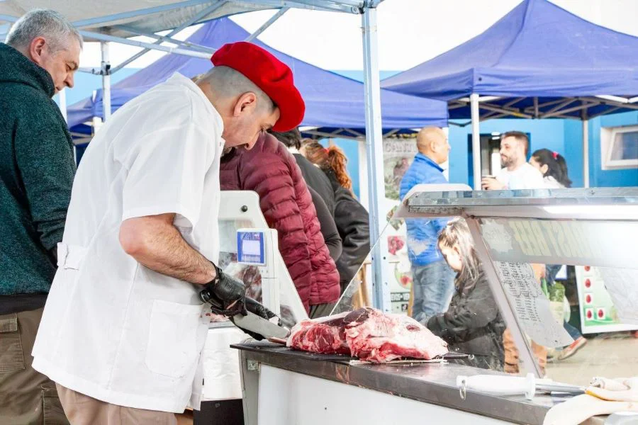 photo_5102849541031005245_y