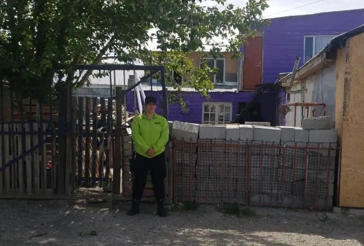 Una persona fue detenida por arrojar objetos en Maldito Ibiza y provocar daños a una joven