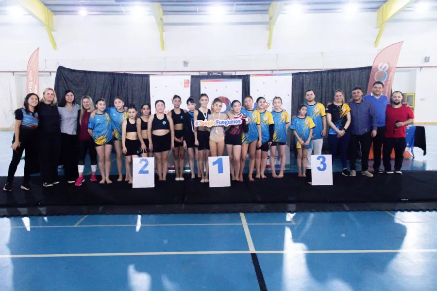 photo_5123145456229133941_y