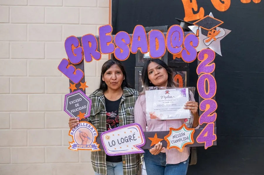 Más de 300 estudiantes lograron egresar en 2024 del Bachillerato Popular (6)