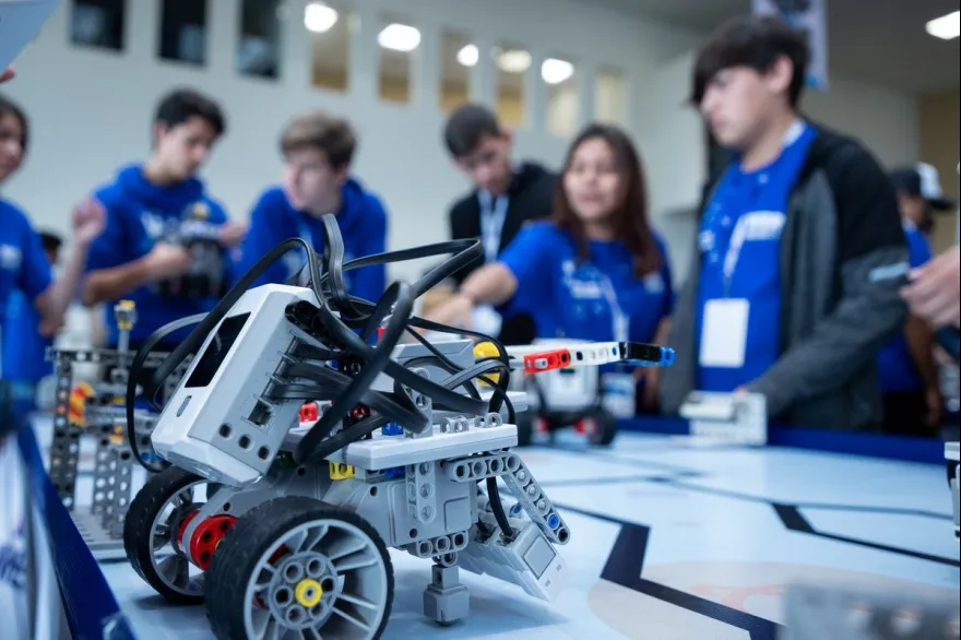 20240918090155_roboticawer1