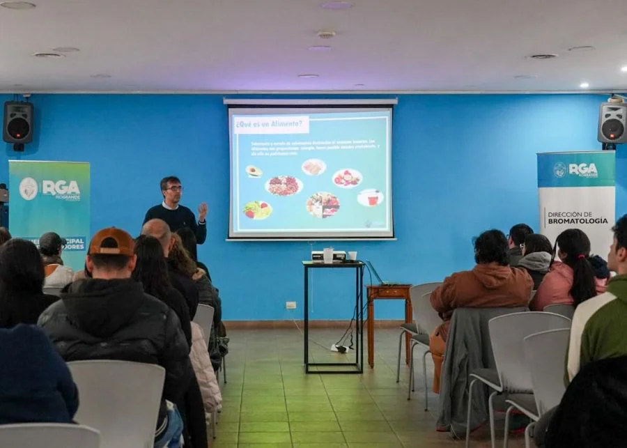 Se realizó una capacitación a emprendedores en ‘Manipulación Segura de Alimentos’