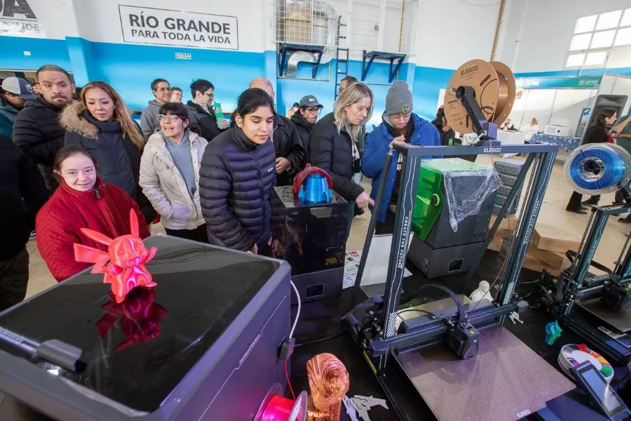 photo_5033138175953973437_y