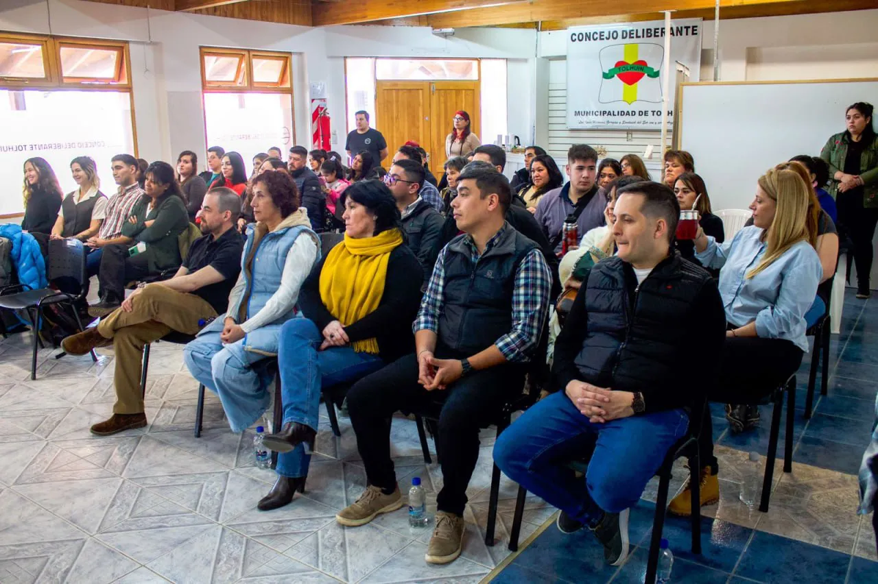 photo_5075988897162440015_y