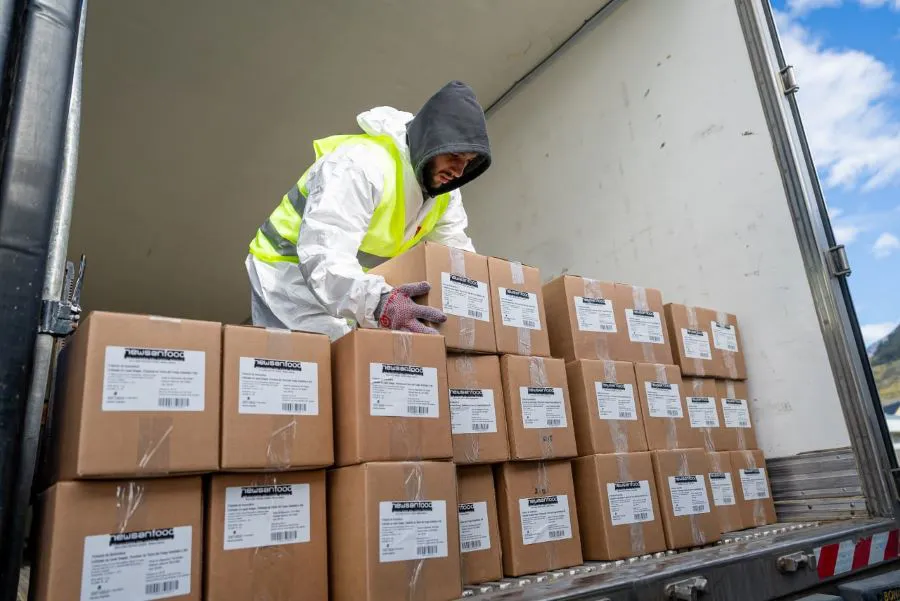 photo_4976981817861189942_y