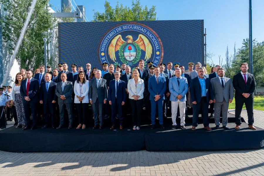 photo_5030621101783976808_y