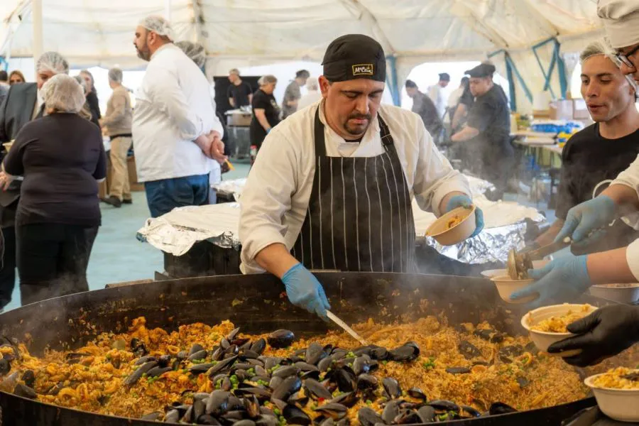 photo_5145805441693584161_y