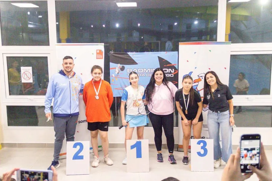 photo_5143337441812393949_y