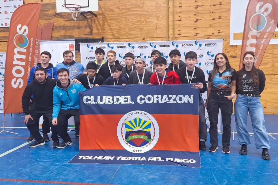 photo_5008534833755959981_y