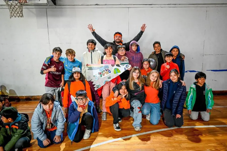 photo_4990412957984861611_y