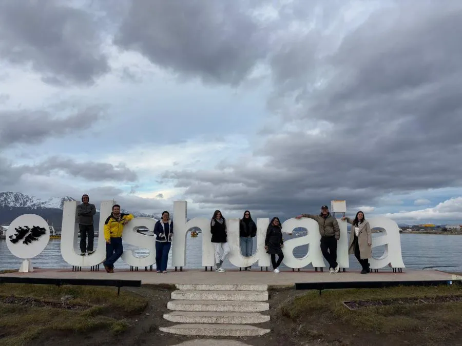 photo_5078217418253381629_y