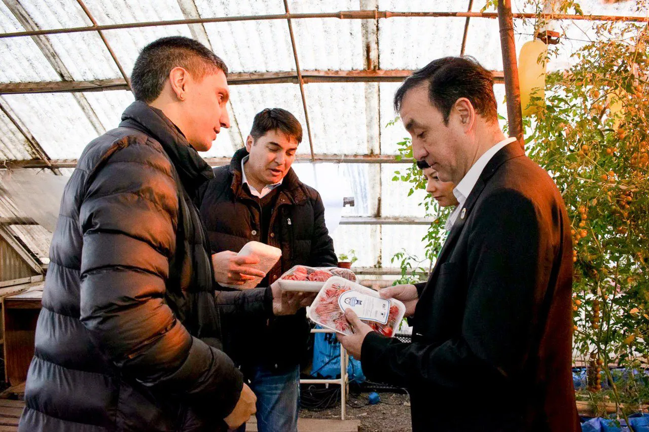 Recorrido de autoridades de Río Gallegos y Río Turbio por establecimientos productivos (1)