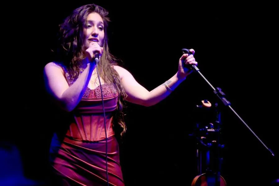 photo_4976515848269311925_y