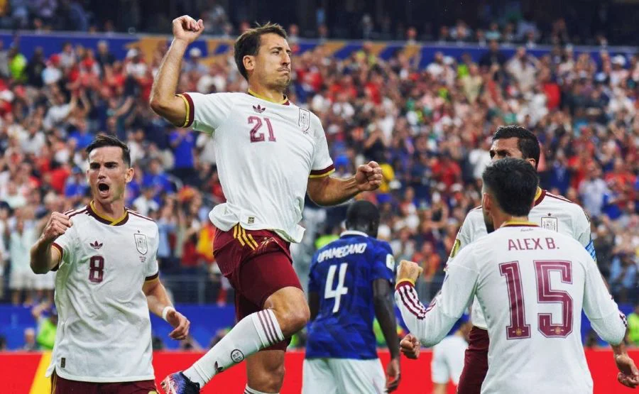 España anuló a Francia, le ganó 2-0 y jugará su segunda final en la historia