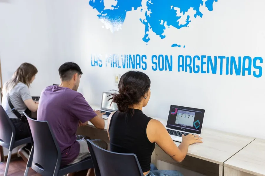 photo_5104866981655457084_y