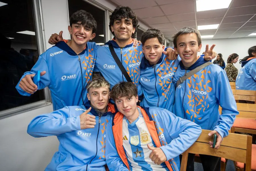 photo_4900439762570161688_y