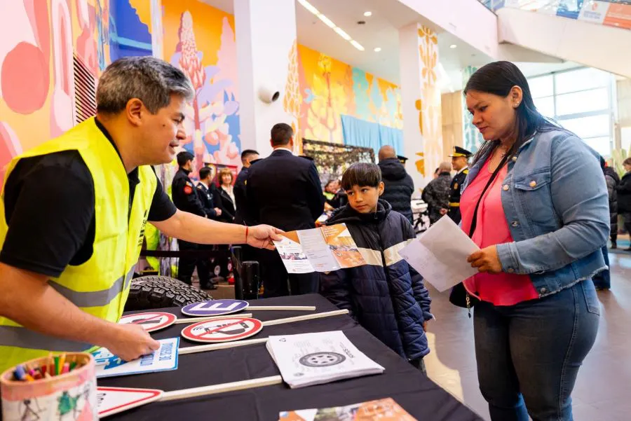 photo_4965591431448211203_y