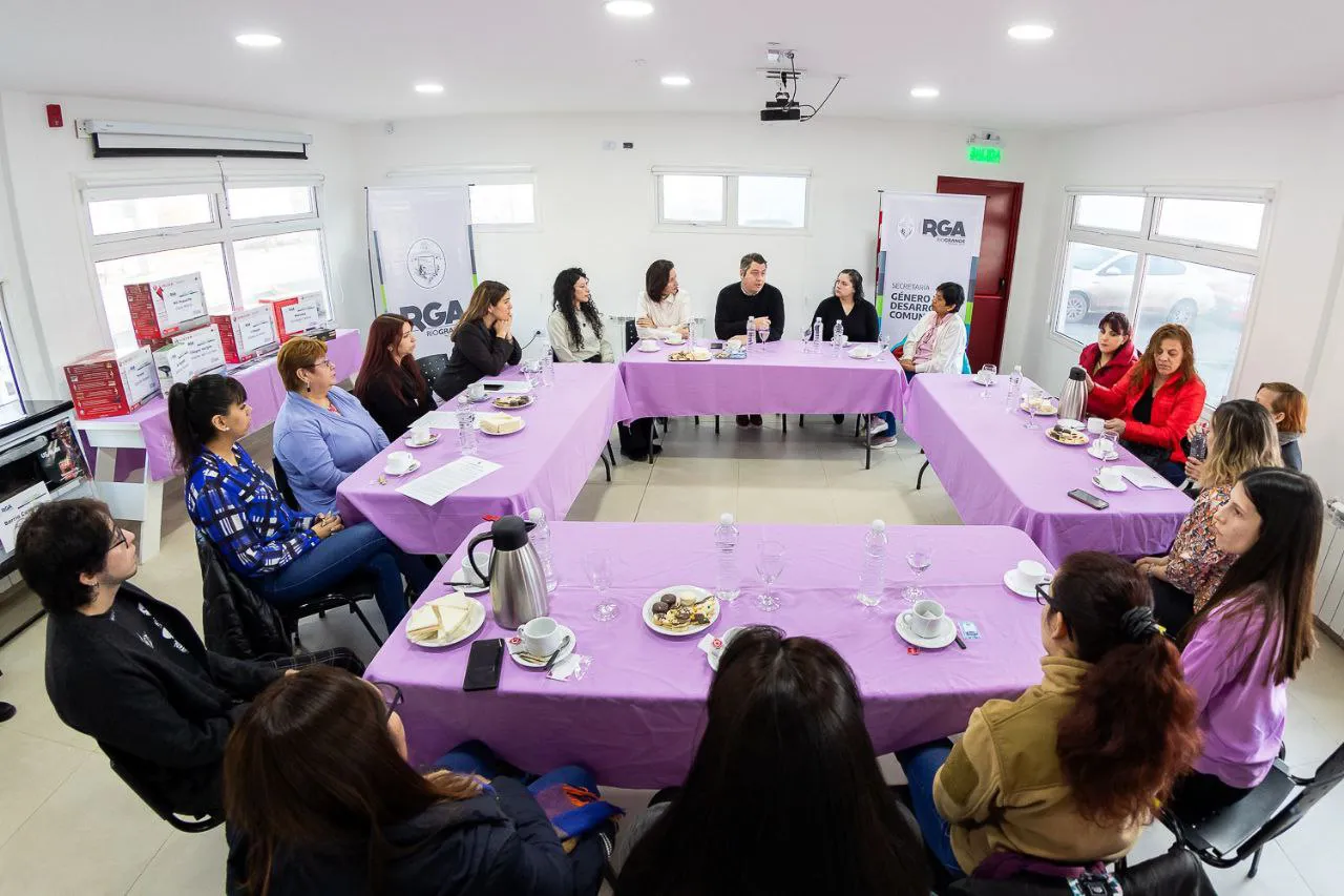 Mujeres Emprendedoras recibieron diversas herramientas e insumos desde el municipio (1)