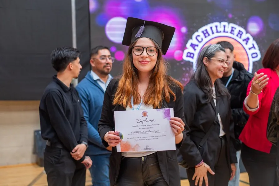 Más de 300 estudiantes lograron egresar en 2024 del Bachillerato Popular (2)