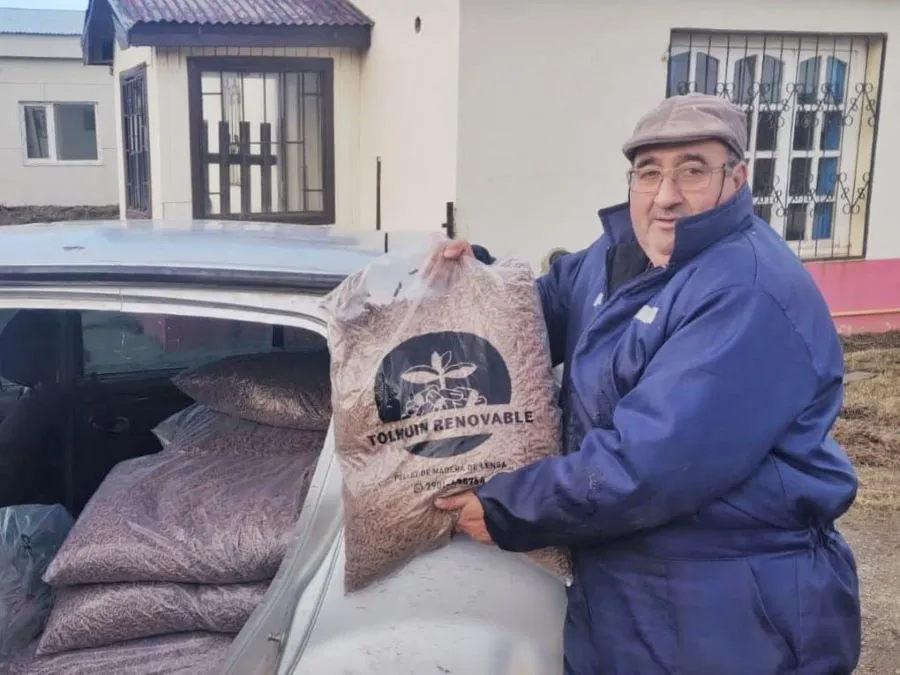 photo_5087228697727053501_y