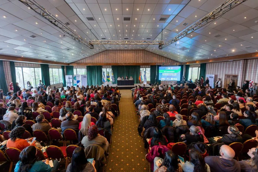 photo_5085072752997239574_y