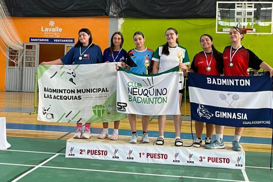 photo_5003872809968667394_y