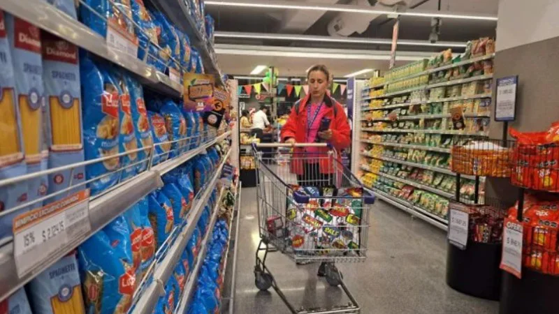 Alimentos subieron 1,9% en supermercados fueguinos en junio