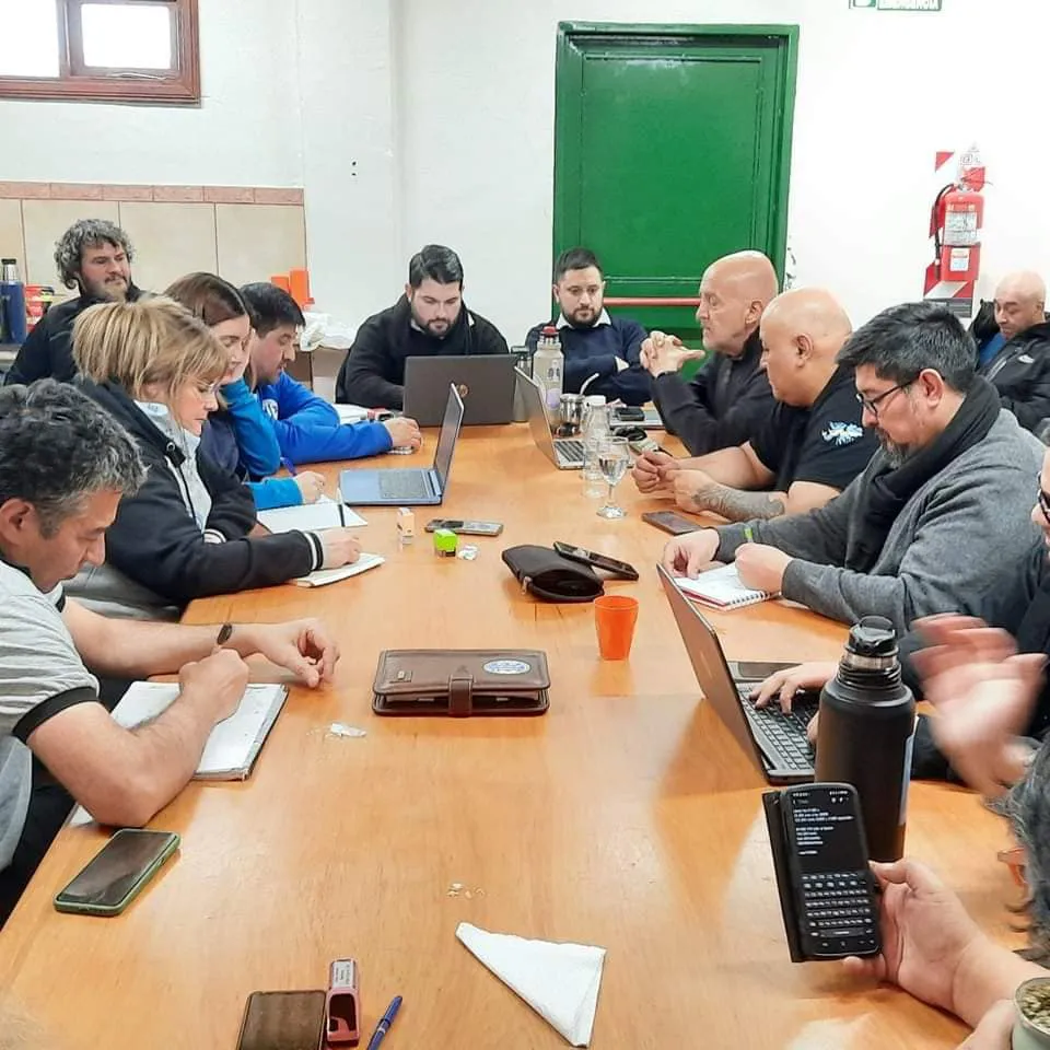 Se acordó una suba de 75 mil pesos para los escalafones seco y húmedo provincial