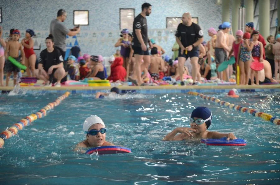 Encuentro de la Escuela Municipal de Natación en Ushuaia