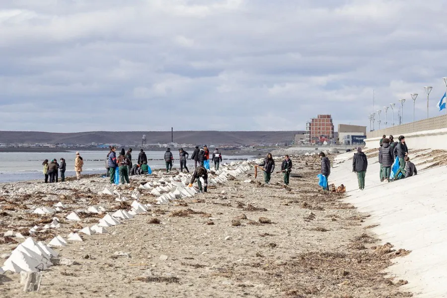 photo_5183725033636343037_y