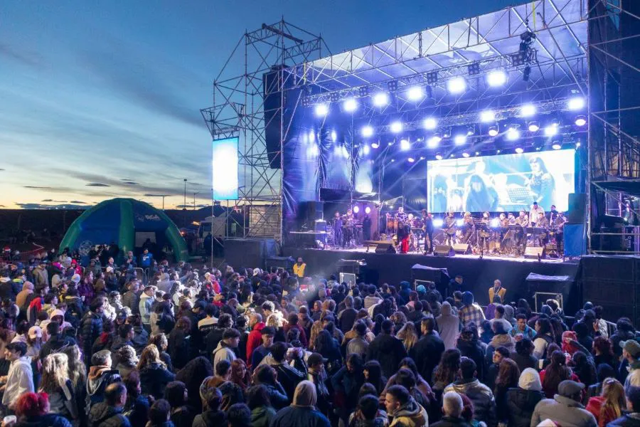 photo_5024174274268302132_y