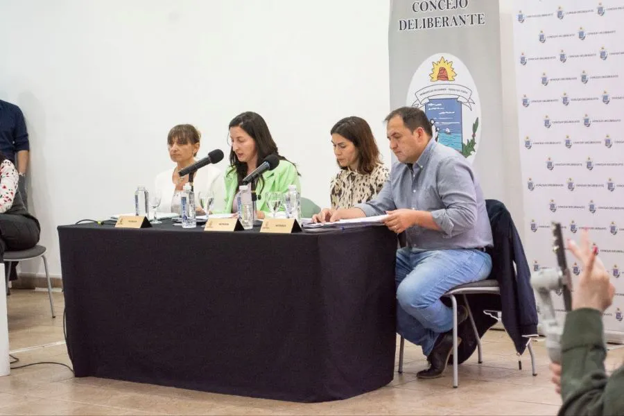 photo_4970155791981677335_y