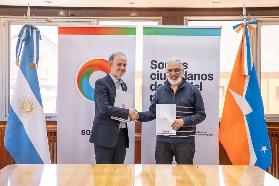 Convenio para que estudiantes de la UNTDF realicen prácticas profesionales en gobierno