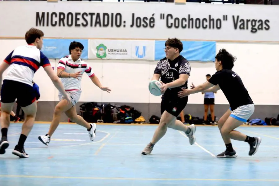 photo_5183899855985160648_y