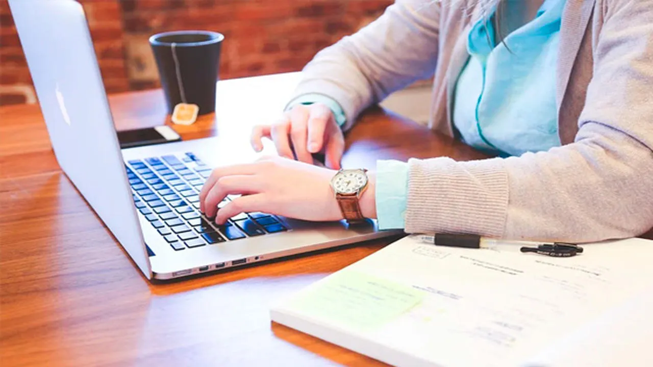 La provincia dictará cursos virtuales de idioma, contabilidad y administración